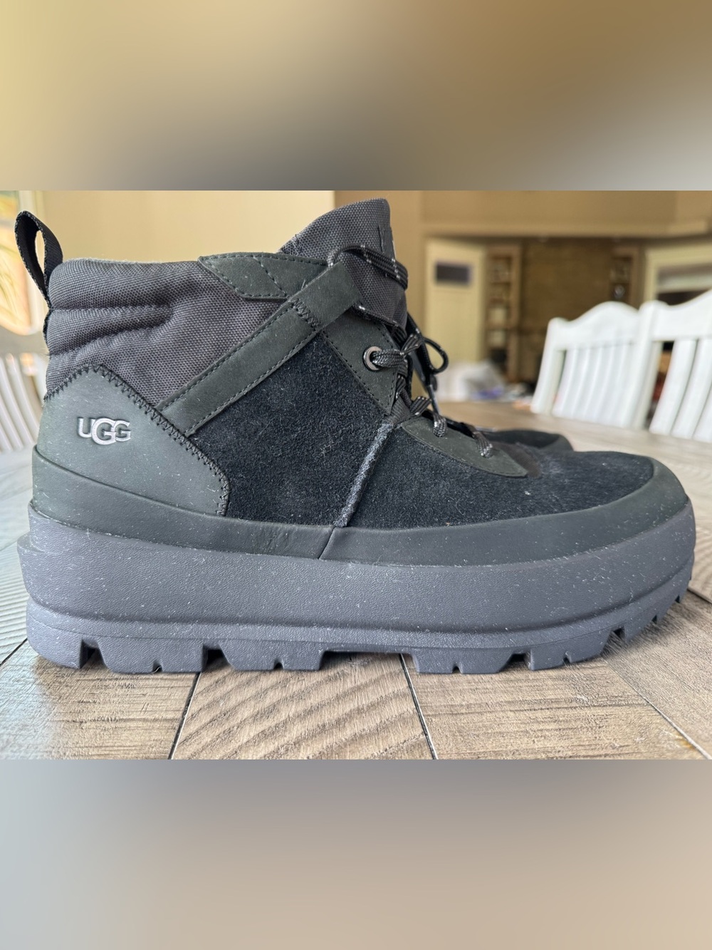 UGG Lug Chukka Black Suede Boots Men’s Size 10.5